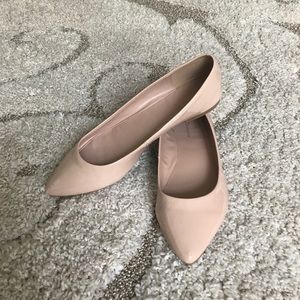 BCBG Generation tan flats